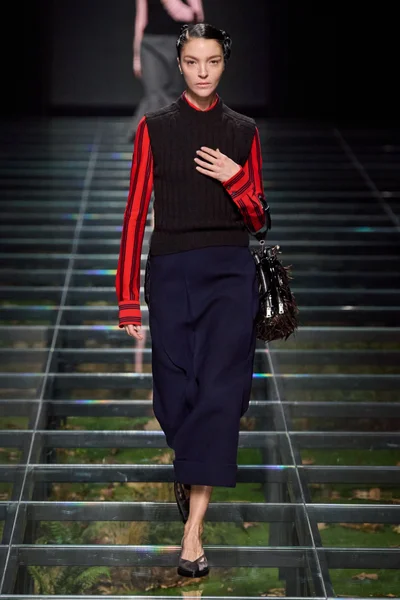 Look 23